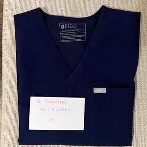 Navy FIGS Catarina One Pocket Top